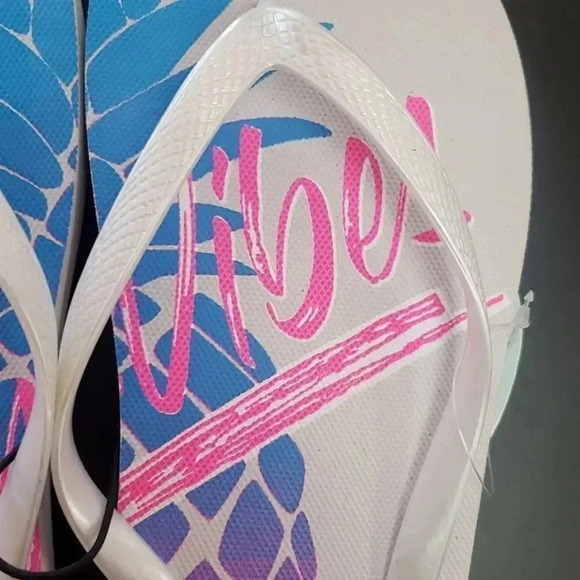 Salty Vibes Flip Flops - Picture 4 of 6